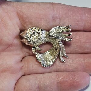 Vintage Pin Goldfish Koi Gold Tone Fancy Brooch Fish Hat Fins Lapel